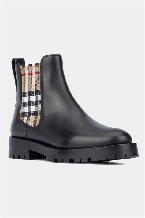 burberry scoot chelsea boots.